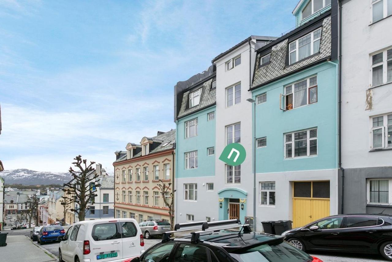 Eco Apartament W Ålesund Zewnętrze zdjęcie